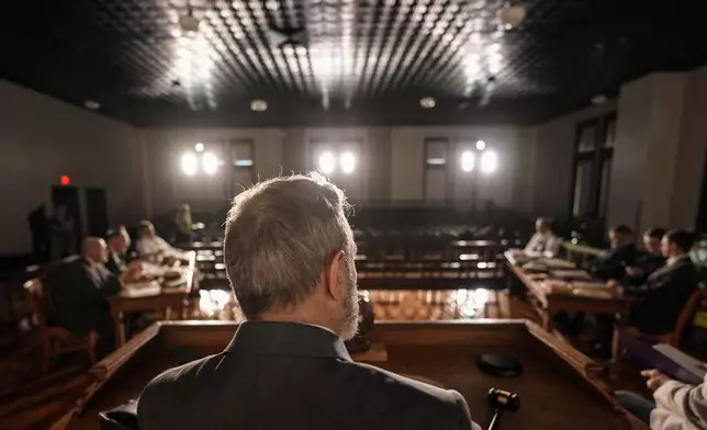 Stan Lane, portraying Judge John T. Raulston in the play "Destiny in Dayton" acts during a rehearsal, July 8, 2025, in Dayton, Tenn. (AP Photo/Mike Stewart)
