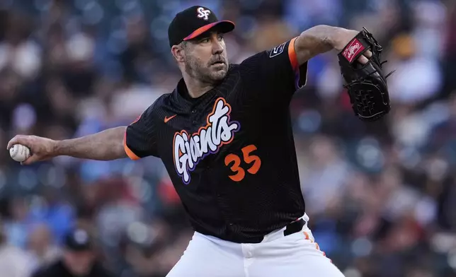 San Francisco Giants' Justin Verlander pitches to a Pittsburgh Pirates batter during the first inning of a baseball game Tuesday, July 29, 2025, in San Francisco. (AP Photo/Godofredo A. Vásquez)