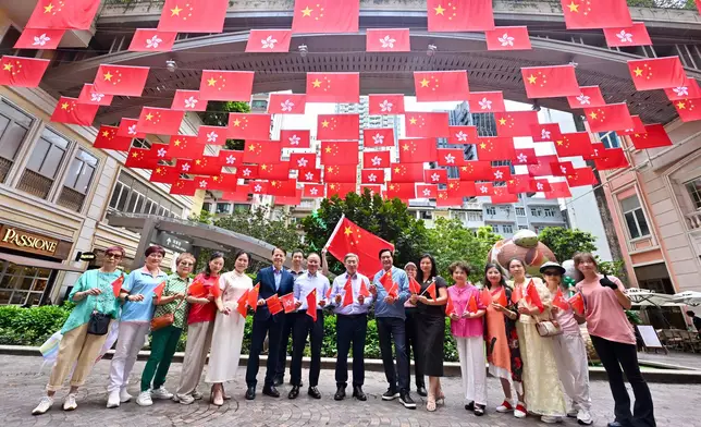 Secretaries of Departments and Director of Bureau celebrate July 1 by supporting catering sector special offers  Source: HKSAR Government Press Releases