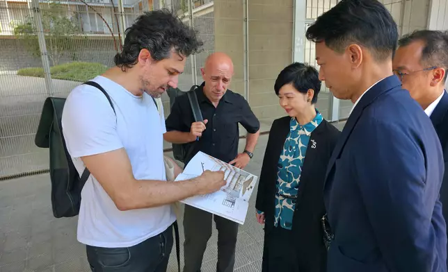 S for Housing visits Barcelona  Source: HKSAR Government Press Releases