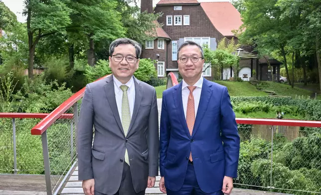 SJ commences European visit in Netherlands  Source: HKSAR Government Press Releases