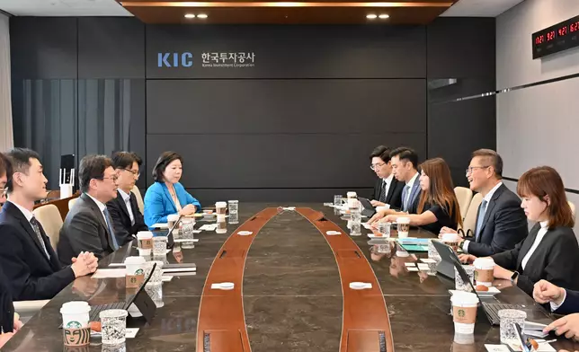 FS begins visit to Seoul, Korea (with photos/video) Source: HKSAR Government Press Releases