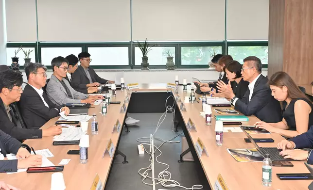 FS continues visit to Seoul, Korea  Source: HKSAR Government Press Releases