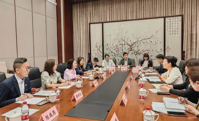 SHYA begins visit to Beijing  Source: HKSAR Government Press Releases