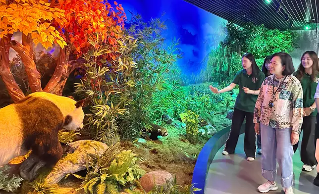 SHYA visits Sichuan  Source: HKSAR Government Press Releases