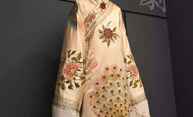 Hong Kong Heritage Museum welcomes its 15 000 000th visitor and launches its 25th anniversary exhibition  Source: HKSAR Government Press Releases