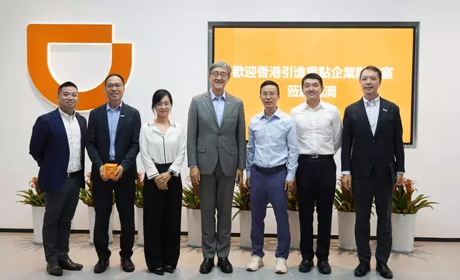 Director-General of Office for Attracting Strategic Enterprises visits Beijing to promote Hong Kong's advantages  Source: HKSAR Government Press Releases