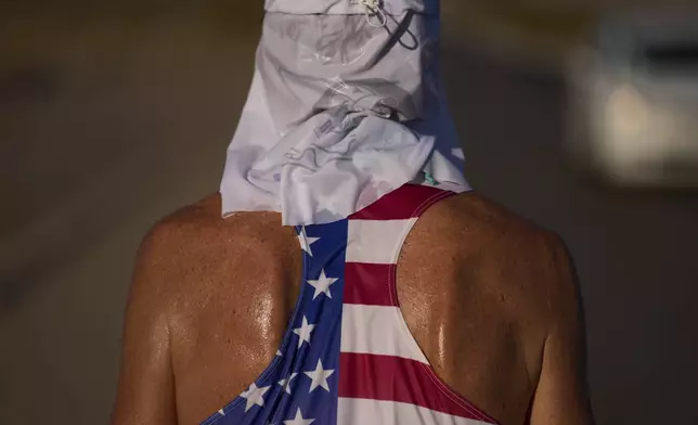 Danny Westergaard runs during the Badwater 135 Ultramarathon, Tuesday, July 8, 2025, in Death Valley National Park, Calif. (AP Photo/John Locher)