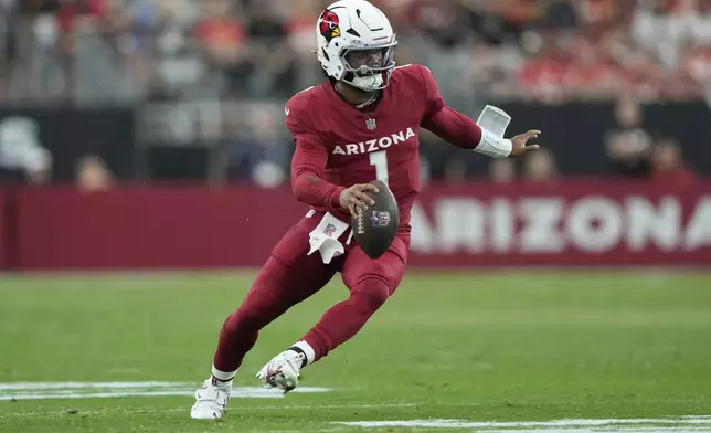 Arizona Cardinals quarterback Kyler Murray (1) scrambles against the Kansas City Chiefs during the first half of an NFL preseason football game, Saturday, Aug. 9, 2025, in Glendale. (AP Photo/Doug Benc)
