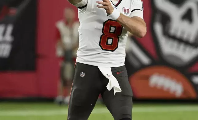 Tampa Bay Buccaneers quarterback Connor Bazelak passes against the Buffalo Bills during the second half of an NFL preseason football game, Saturday, Aug. 23, 2025, in Tampa, Fla. (AP Photo/Jason Behnken)