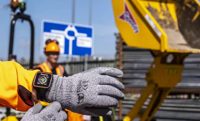 Reactec’s R-Link device in action