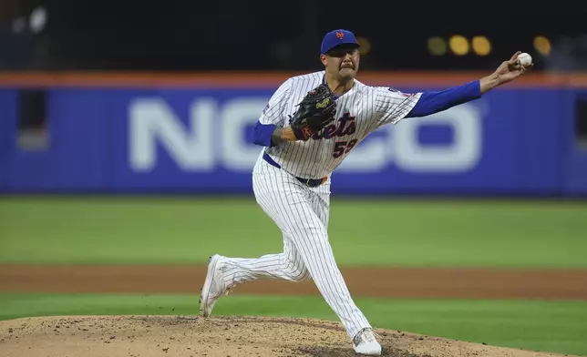 New York Mets starting pitcher Sean Manaea throws during the fifth inning of a baseball game against the Cleveland Guardians at Citi Field in New York, Monday, Aug. 4, 2025. (Gordon Donovan via AP)