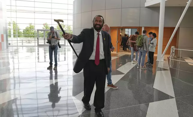 Rep. Al Green, D-Texas, leaves following a press conference with other Democratic members of Congress and Texas House Democrats at the Democratic Party in Warrenville, Ill., Monday, Aug. 4, 2025. (AP Photo/Nam Y. Huh)