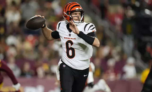 Cincinnati Bengals quarterback Jake Browning throws during the first half of a preseason NFL football game against the Washington Commanders Monday, Aug. 18, 2025, in Landover, Md. (AP Photo/Stephanie Scarbrough)