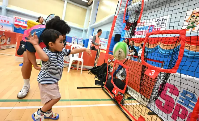 CE takes part in Sport For All Day 2025 (with photos/video) Source: HKSAR Government Press Releases