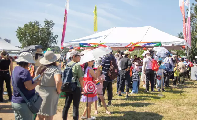 Hong Kong Dragon Boat Festival in New York celebrates 35 years of sporting spirit and cultural vibrancy  Source: HKSAR Government Press Releases