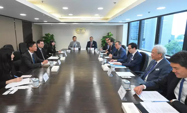 Commissioner for Labour visits labour organisations and employer associations  Source: HKSAR Government Press Releases