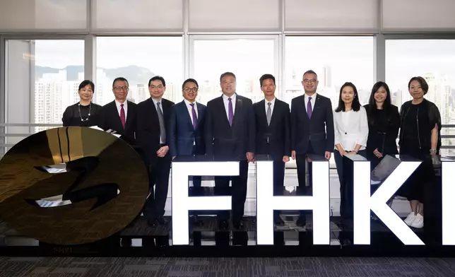 Commissioner for Labour visits labour organisations and employer associations  Source: HKSAR Government Press Releases