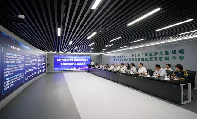 SEE visits Ministry of Ecology and Environment  Source: HKSAR Government Press Releases