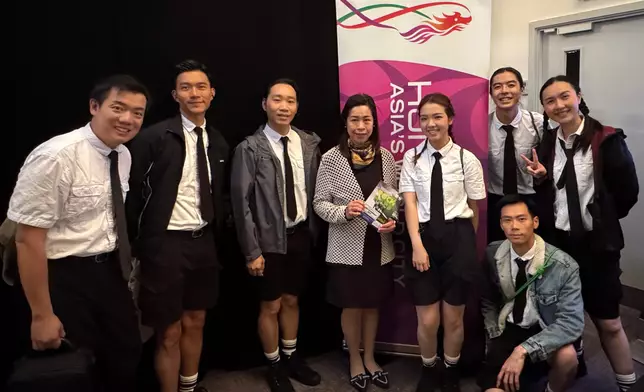 Hong Kong performers bring East-meets-West creativity to Edinburgh Festival Fringe  Source: HKSAR Government Press Releases