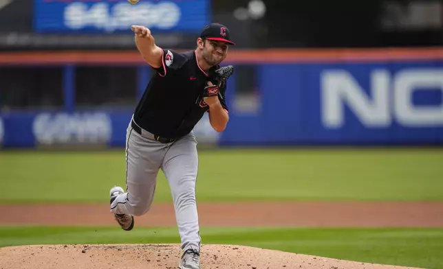 Cleveland Guardians pitcher Gavin Williams (32) throws during the second inning of a baseball game against the New York Mets, Wednesday, Aug. 6, 2025, in New York. (AP Photo/Yuki Iwamura)