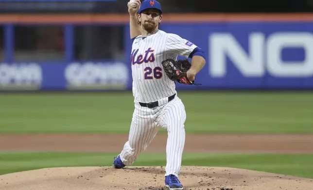 New York Mets pitcher Nolan McLean throws during the second inning of a baseball game against the Philadelphia Phillies, Wednesday, Aug. 27, 2025, in New York. (AP Photo/Pamela Smith)