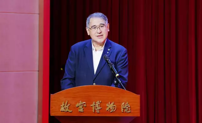 Lester Huang, IoP Chairman and Trustee of The Hong Kong Jockey Club Charities Trust, delivers a speech at the launch ceremony.