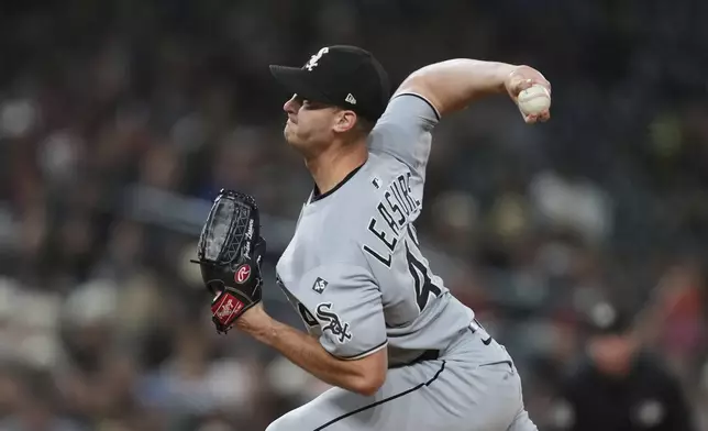 Chicago White Sox pitcher Jordan Leasure throws against the Detroit Tigers in the eighth inning during a baseball game Friday, Sept. 5, 2025, in Detroit. (AP Photo/Paul Sancya)