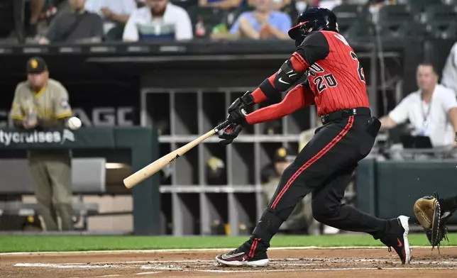 Chicago White Sox's Miguel Vargas hits a two-run home run during the first inning of a baseball game against the San Diego Padres, Friday, Sept. 19, 2025, in Chicago. (AP Photo/Matt Marton)