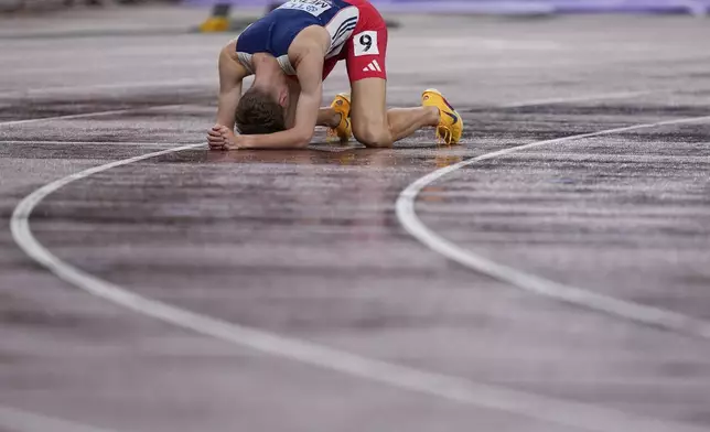 France's Yanis Meziane reacts after competing in men's 800 meters semifinal at the World Athletics Championships in Tokyo, Thursday, Sept. 18, 2025. (AP Photo/Eugene Hoshiko)