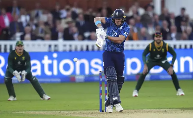 England's Jacob Bethell bats during the second ODI series cricket match between England and South Africa, at Lord's, in London, Thursday Sept. 4, 2025. (Adam Davy/PA via AP)
