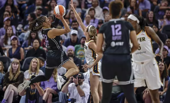 Golden State Valkyries' Veronica Burton (22) goes up to shoot in the first half of a WNBA basketball game against the Indiana Fever in San Francisco, Sunday, Aug. 31, 2025. (Carlos Avila Gonzalez/San Francisco Chronicle via AP)