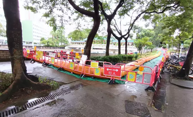 Government urges public to stay alert to flooding  Source: HKSAR Government Press Releases