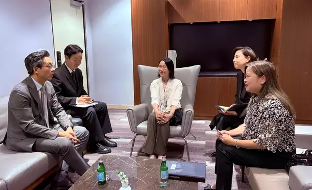 SCST begins visit to Seoul  Source: HKSAR Government Press Releases