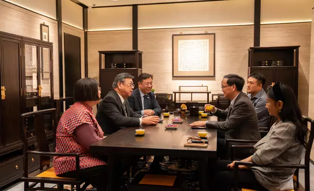 Beijing-based LaoPu Gold expands Hong Kong operations to deepen "go global" strategy  Source: HKSAR Government Press Releases