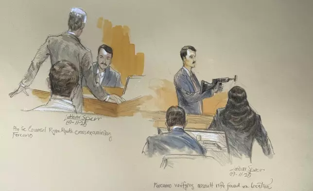This courtroom sketch shows Secret Service agent Robert Fercano holding up the weapon found in the bushes during opening statements in the trial of Ryan Routh, who is charged with attempting to assassinate Donald Trump last year at a golf course in South Florida, Thursday, Sept. 11, 2025, in Fort Pierce, Fla. (Lothar Speer via AP)