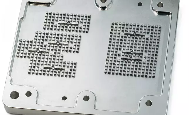XYRON Slotted waveguide array antenna