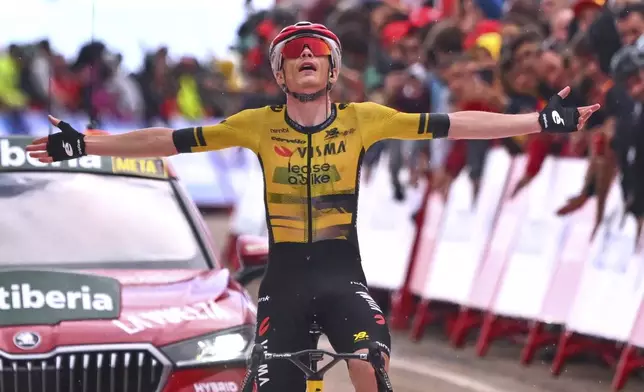 Danish rider Jonas Vingegaard, from Visma | Lease a Bike team wins the ninth stage of La Vuelta from Alfaro to Valdezcaray, Spain, Sunday, Aug. 31, 2025. (AP Photo/Miguel Oses)