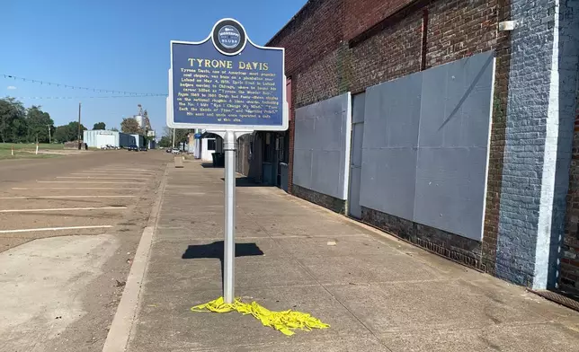 The street remains empty at the scene of Fridays deadly shooting in downtown Leland, Miss.,on Saturday, Oct. 11, 2025. (AP Photo/Katie Adkins)