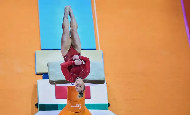 Joscelyn Roberson of United States competes in the women's vault final during the 53rd Artistic Gymnastics World Championships in Jakarta, Indonesia, Friday, Oct. 24, 2025. (AP Photo/Achmad Ibrahim)