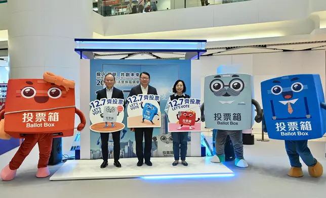 CS attends "Election into Community" Roving Interactive Exhibition@The Westwood event  Source: HKSAR Government Press Releases
