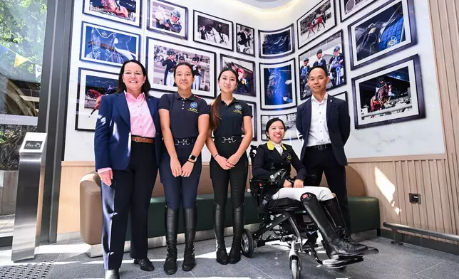 Amanda Bond, Head of Equestrian Affairs of The Hong Kong Jockey Club (1st left), Bee Chan, Senior Manager, Equestrian (Public Riding School) of The Hong Kong Jockey Club (1st right), Natasha Tse, Hong Kong, China representative at four consecutive Paralympic Games (2nd right); The Hong Kong Jockey Club Youth Squad members Annabel Zhao (middle) and Anya Law (2nd left) pose a photo.