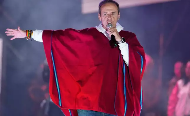 Presidential candidate Jorge "Tuto" Quiroga addresses supporters during a closing campaign rally ahead of the upcoming runoff election in La Paz, Bolivia, Wednesday, Oct. 15, 2025. (AP Photo/Natacha Pisarenko)