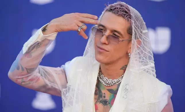 Lenny Tavarez arrives at the 2025 Latin Grammys on Thursday, Nov. 13, 2025, at MGM Grand in Las Vegas. (AP Photo/John Locher)