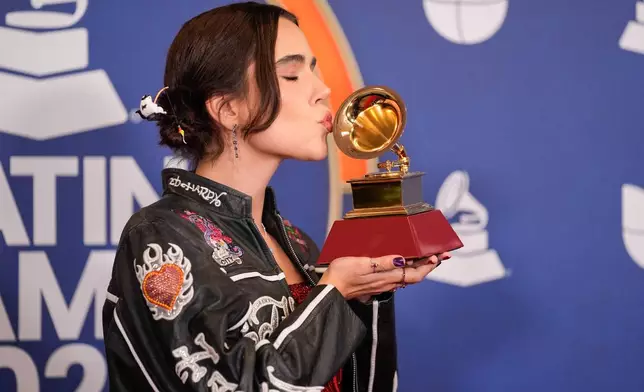 Paloma Morphy, winner of the award for best new artist, poses in the press room during the 2025 Latin Grammys on Thursday, Nov. 13, 2025, at MGM Grand in Las Vegas. (AP Photo/John Locher)