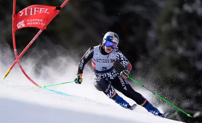 New Zealand's Alice Robinson competes during a World Cup women's giant slalom skiing race, Saturday, Nov. 29, 2025, in Copper Mountain. (AP Photo/Robert F. Bukaty)