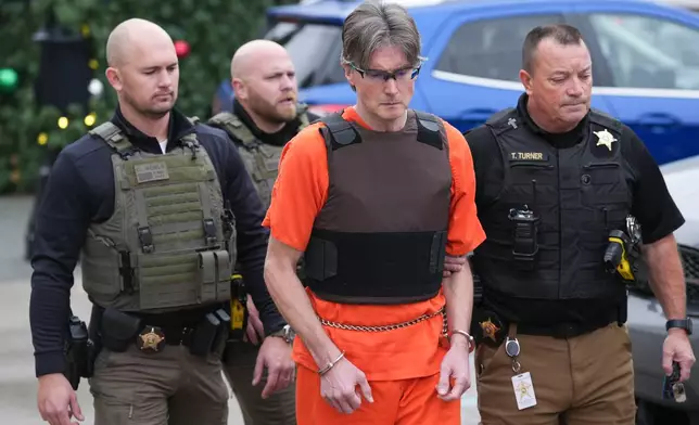 Curt Andersen leaves the Boone County Courthouse after appearing for a hearing on a voluntary manslaughter charge in the killing of Maria Florinda Rios Perez De Velasquez in Lebanon, Ind., Friday, Nov. 21, 2025. (AP Photo/AJ Mast)