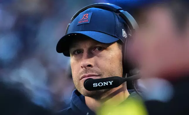 Chicago Bears head coach Ben Johnson walks off the field following an NFL football game against the Pittsburgh Steelers, Sunday, Nov. 23, 2025, in Chicago. (AP Photo/Nam Huh)