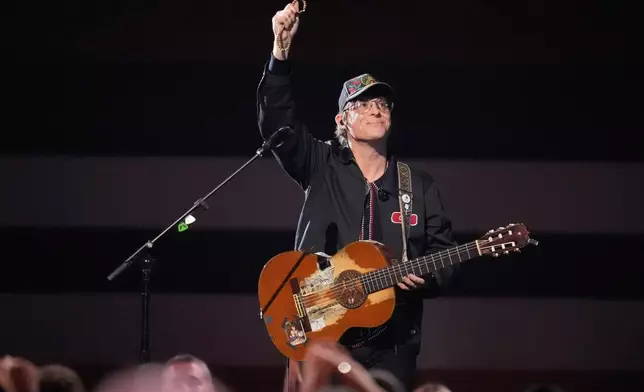 Stephen Wilson Jr. performs "Stand By Me" during the 59th Annual Country Music Association Awards on Wednesday, Nov. 19, 2025, at Bridgestone Arena in Nashville, Tenn. (AP Photo/George Walker IV)