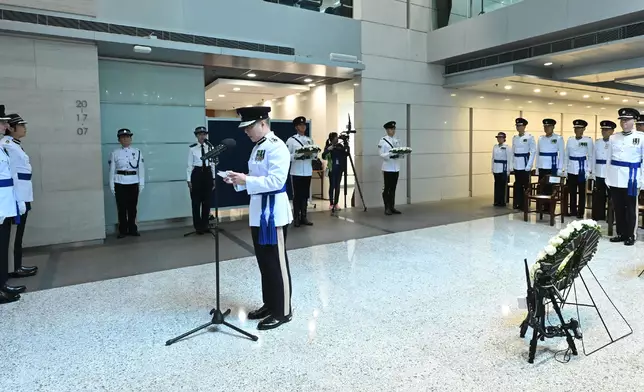 Police pay tribute to fallen police officers  Source: HKSAR Government Press Releases